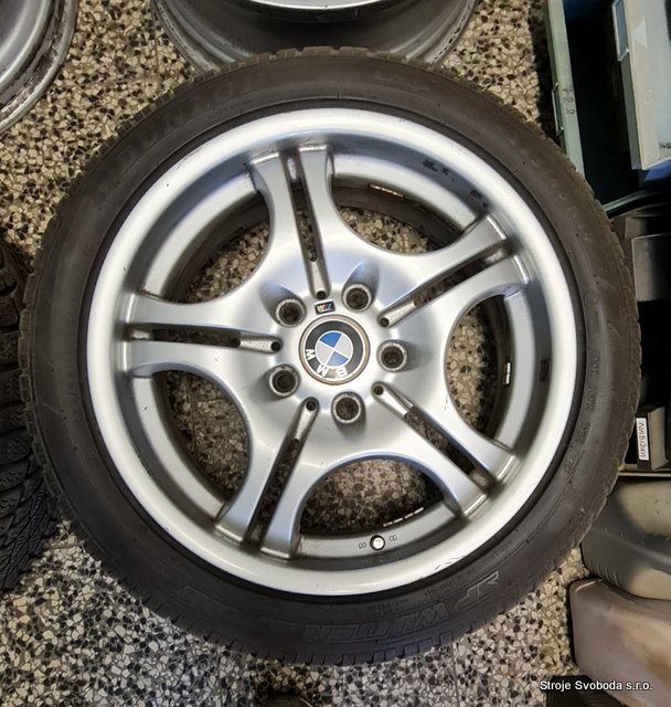 Hliníkové disky originál zimní BMW M3 E46 17" Styling M68  (Hlinikove disky-alu kola original zimni BMW M3 E46 17 Styling M68 7,5Jx17EH2, ET47 7,5Jx17EH2, ET25 2229980 2229480 22545 R17 (3).jpg)